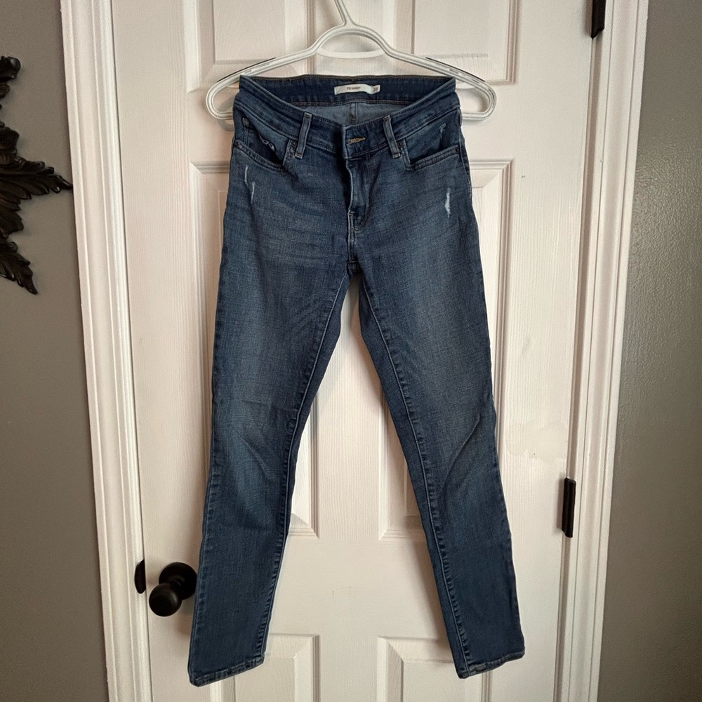 Levi's Women's Skinny Jeans in Blue